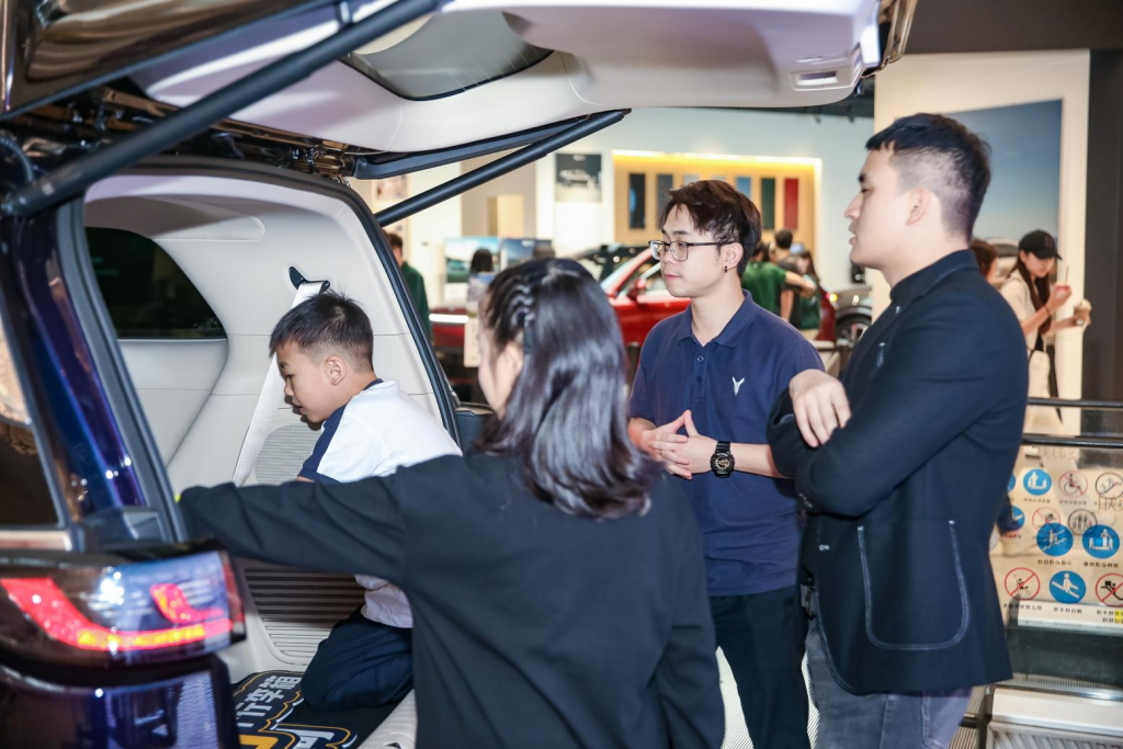 梦想自由 大有可为 | 新岚图梦想家上市品鉴会-东莞站 焕新上市